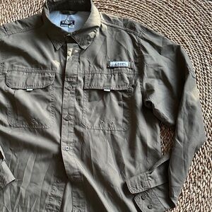 Habit size M…Men's Brown shirt